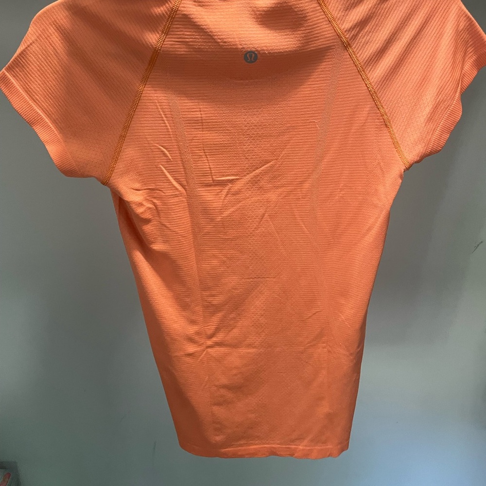 Lululemon Orange Swiftly Tech, Size 4, Never Worn - image 2